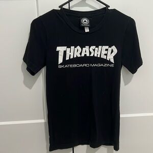 black trasher shirt perfect condition barely worn